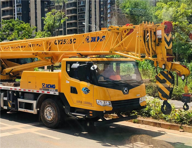 关岭大件设备吊装租赁吊车