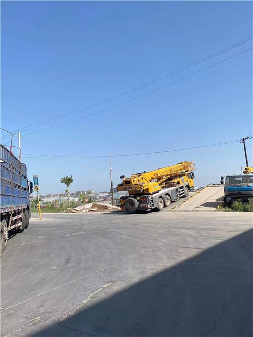 关岭25吨吊车的租赁价格大概是多少？