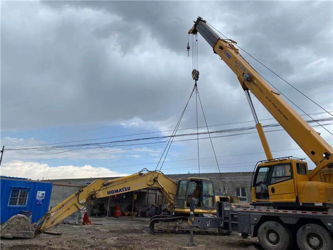 关岭25吨吊车的工作半径是多少？