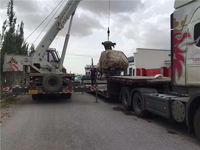 关岭狭窄场地（如小区、车间）适合用哪种吊车？
